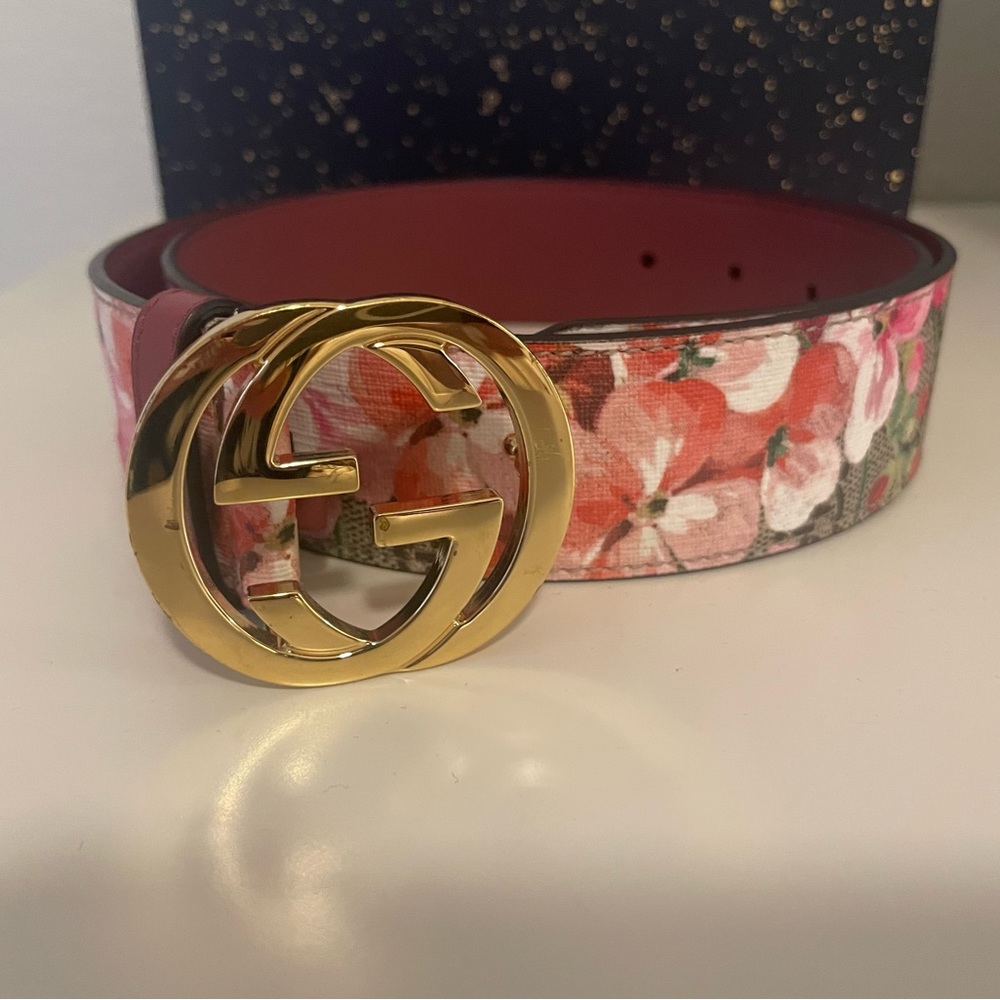 Limited Edition Gucci Blooms Interlocking Belt.